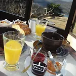 ベッド・アンド・ブレックファスト Les Hotes Du Lac, Et Tables D'hotes Mandailles