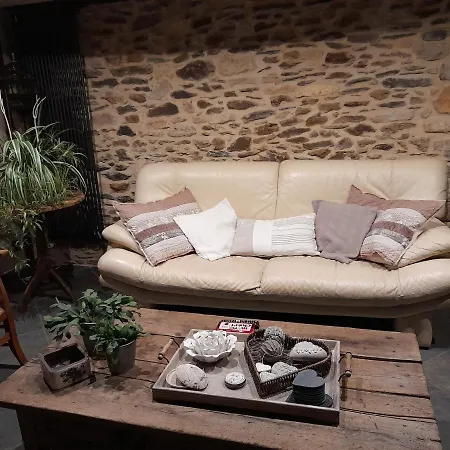 Les Hotes Du Lac, Et Tables D'hotes 3*