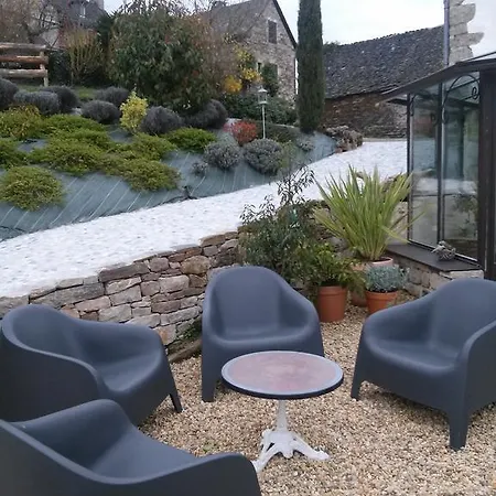 Les Hotes Du Lac, Et Tables D'hotes 3* Mandailles (Aveyron)