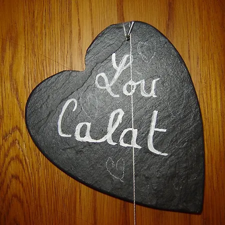 Les Hotes Du Lac, Et Tables D'hotes Mandailles (Aveyron)