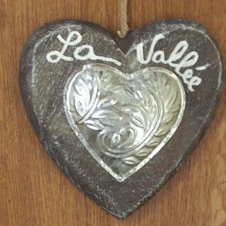 Les Hotes Du Lac, Et Tables D'hotes 3* Mandailles (Aveyron)