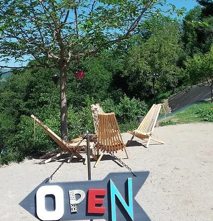 Les Hotes Du Lac, Et Tables D'hotes Bed & Breakfast 3*