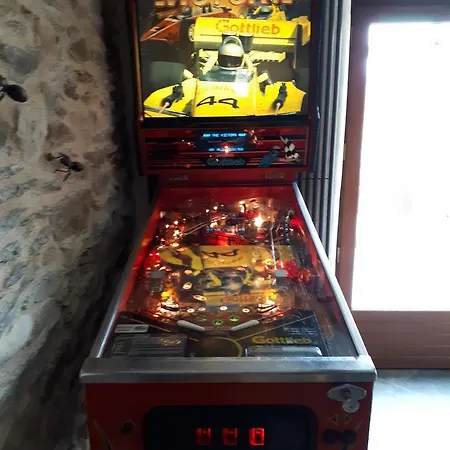 Les Hotes Du Lac, Et Tables D'hotes Bed & Breakfast Mandailles (Aveyron)