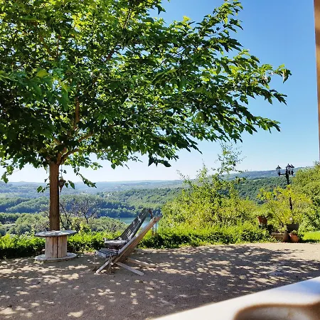 Les Hotes Du Lac, Et Tables D'hotes Bed & Breakfast Mandailles (Aveyron)