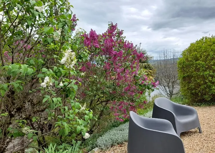 Les Hotes Du Lac, Et Tables D'hotes Bed & Breakfast 3*