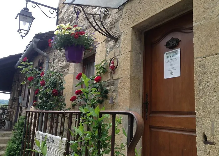 Les Hotes Du Lac, Et Tables D'hotes Bed & Breakfast Mandailles (Aveyron)