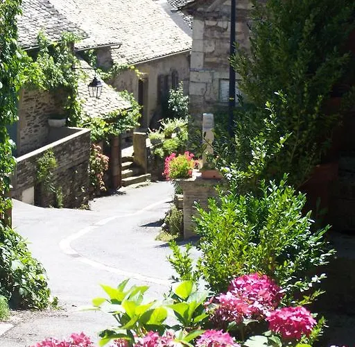 Les Hotes Du Lac, Et Tables D'hotes Bed & Breakfast 3*