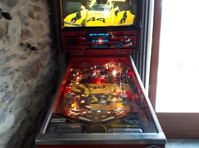 Les Hotes Du Lac, Et Tables D'hotes Bed & Breakfast Mandailles (Aveyron)